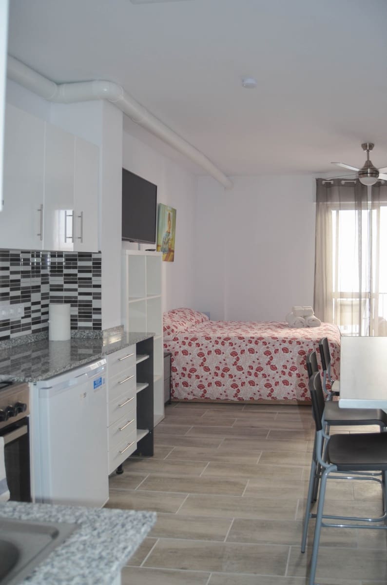 4 Zimmer Apartment zu verkaufen in Estepona - 350.000 € (Ref: 10021929)