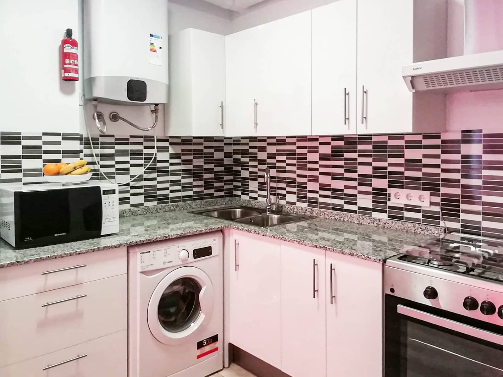 4 Zimmer Apartment zu verkaufen in Estepona - 350.000 € (Ref: 10021929)