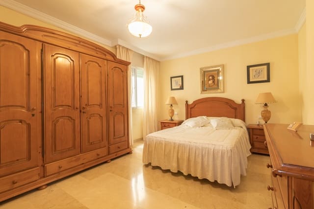 3 soveværelse Lejlighed til salg i Centro, Estepona - € 550.000 (Ref: 10100760)
