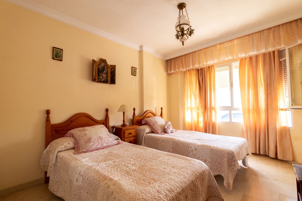 3 soveværelse Lejlighed til salg i Estepona - € 550.000 (Ref: 10100760)