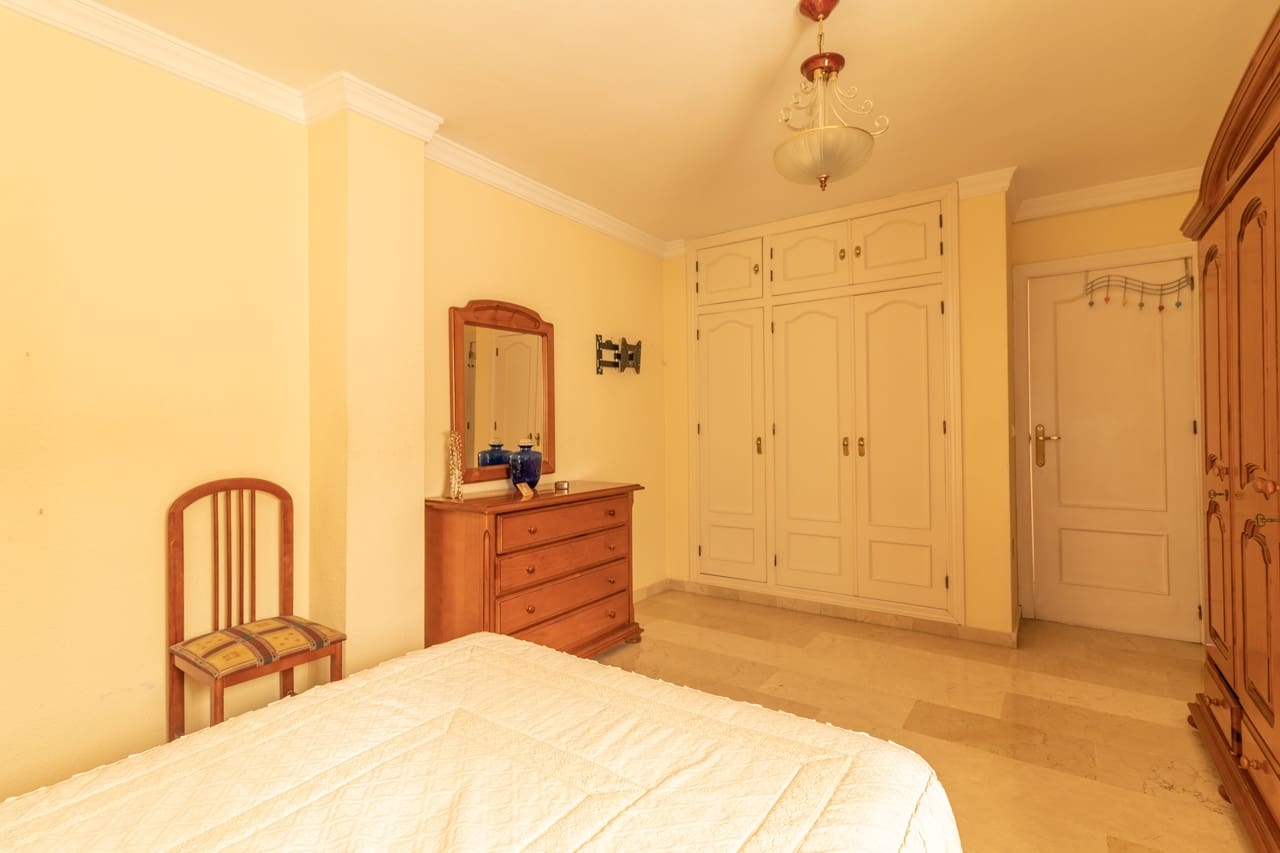 3 soveværelse Lejlighed til salg i Estepona - € 550.000 (Ref: 10100760)