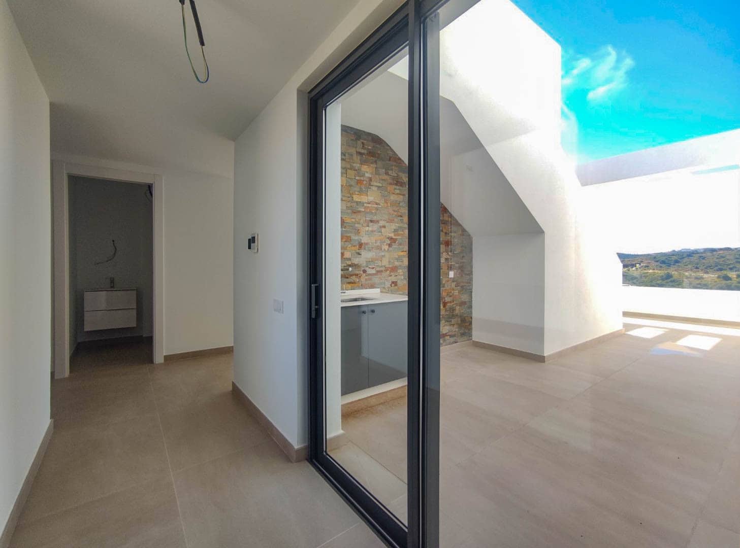 3 bedroom Penthouse for sale in Estepona with pool garage - € 1,100,000 (Ref: 6833664)