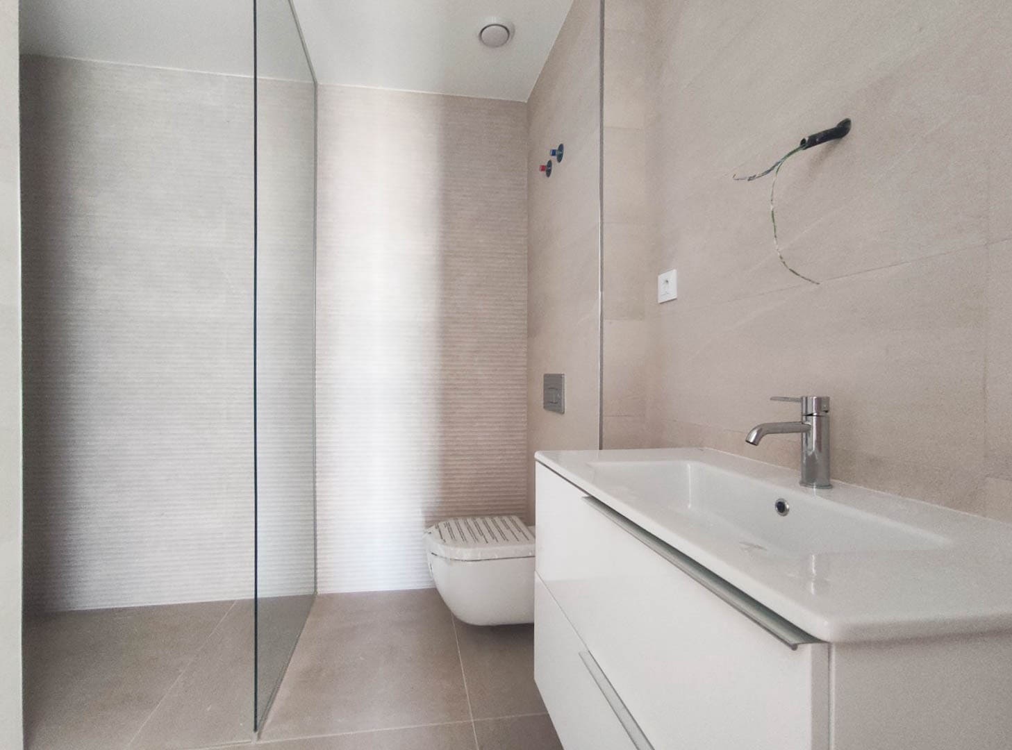 3 bedroom Penthouse for sale in Estepona with pool garage - € 1,100,000 (Ref: 6833664)