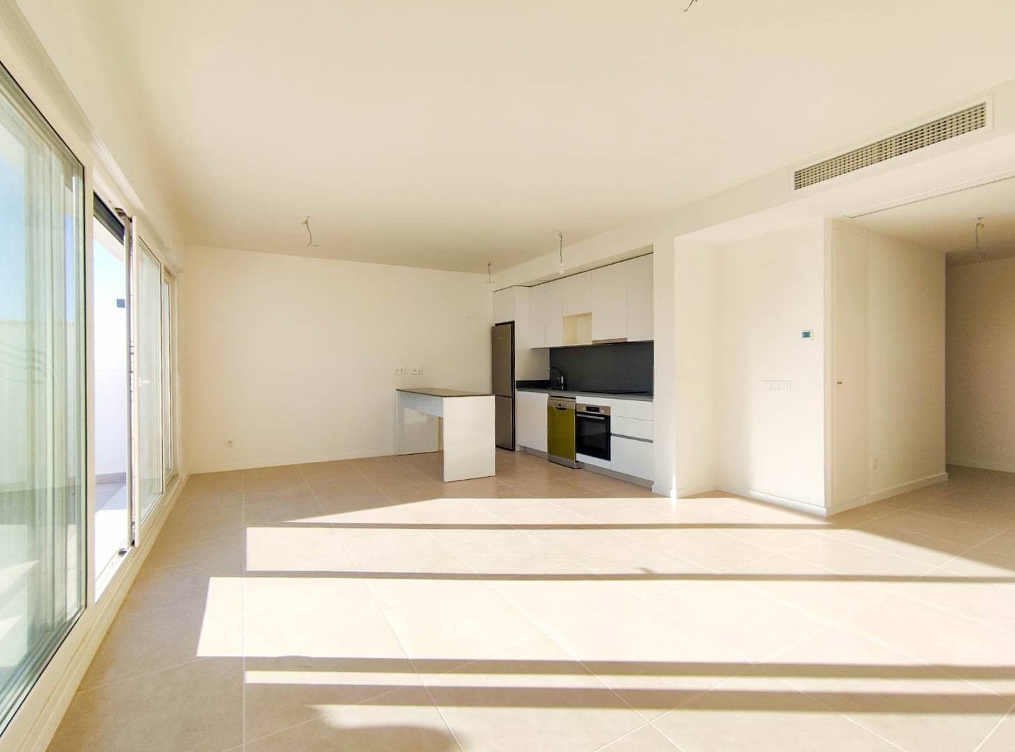 2 makuuhuone Huoneisto myytävänä paikassa New Golden Mile mukana uima-altaan - 443 800 € (Ref: 9433446)