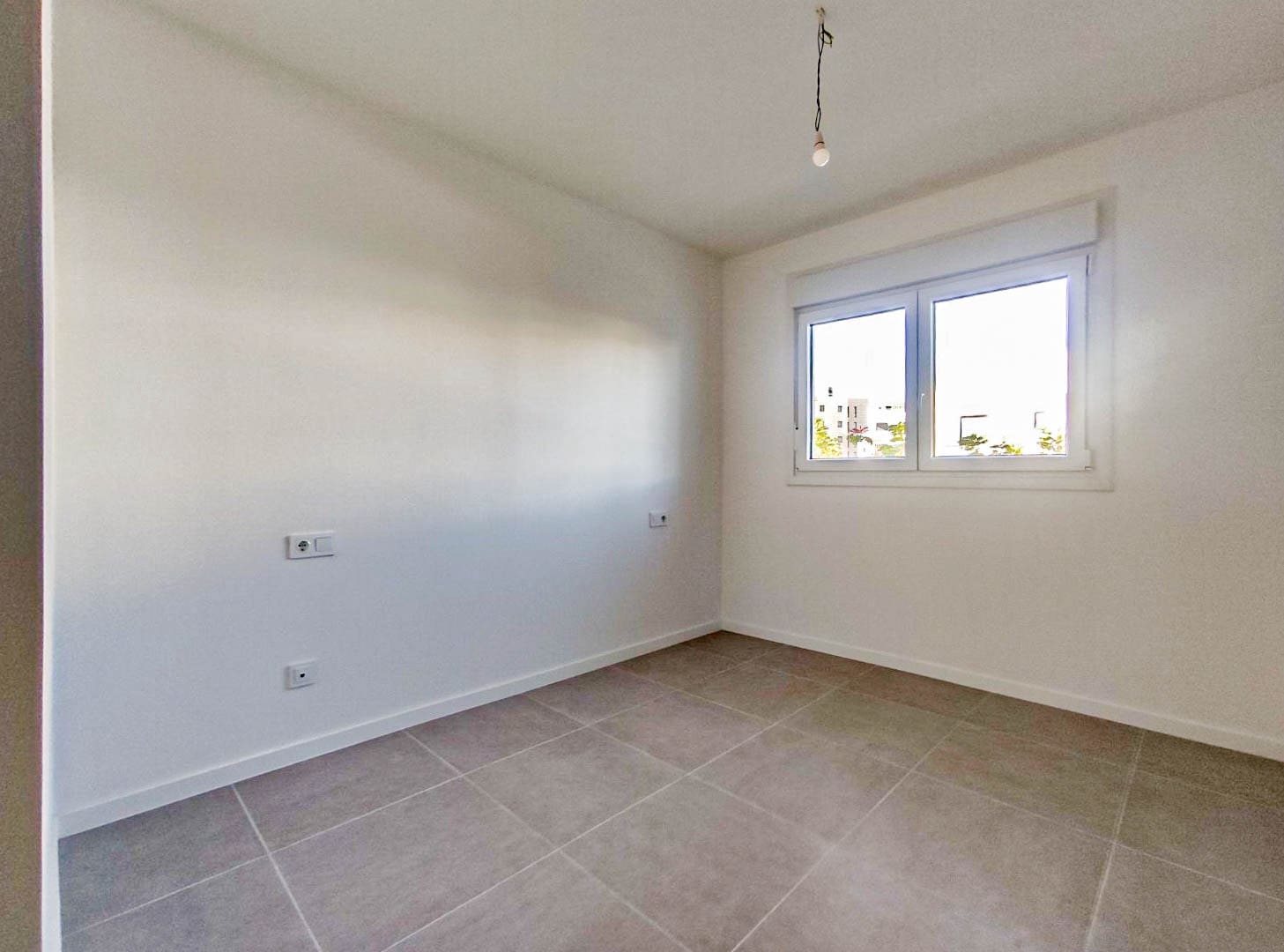 2 makuuhuone Huoneisto myytävänä paikassa New Golden Mile mukana uima-altaan - 443 800 € (Ref: 9433446)