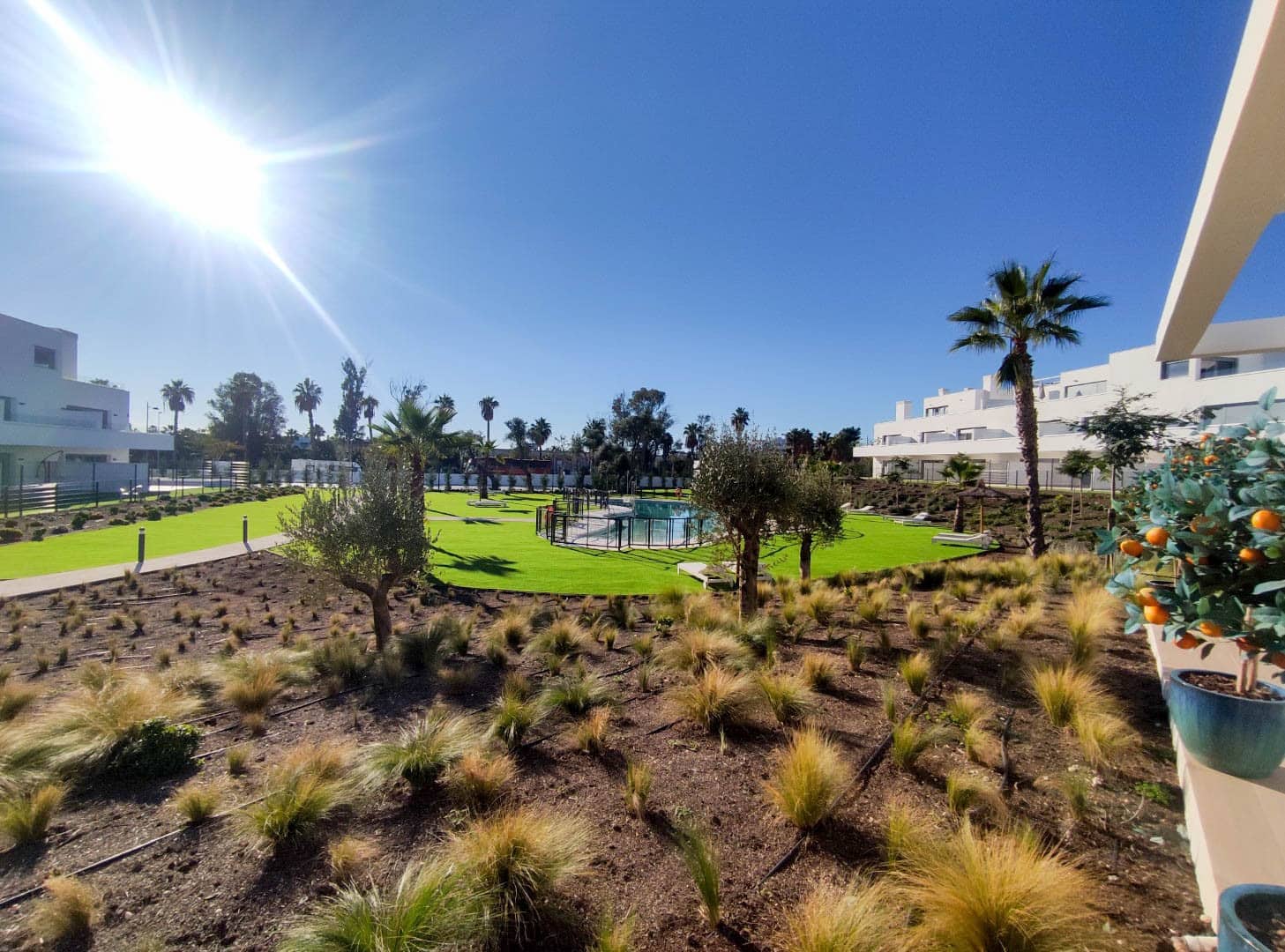 2 makuuhuone Huoneisto myytävänä paikassa New Golden Mile mukana uima-altaan - 443 800 € (Ref: 9433446)