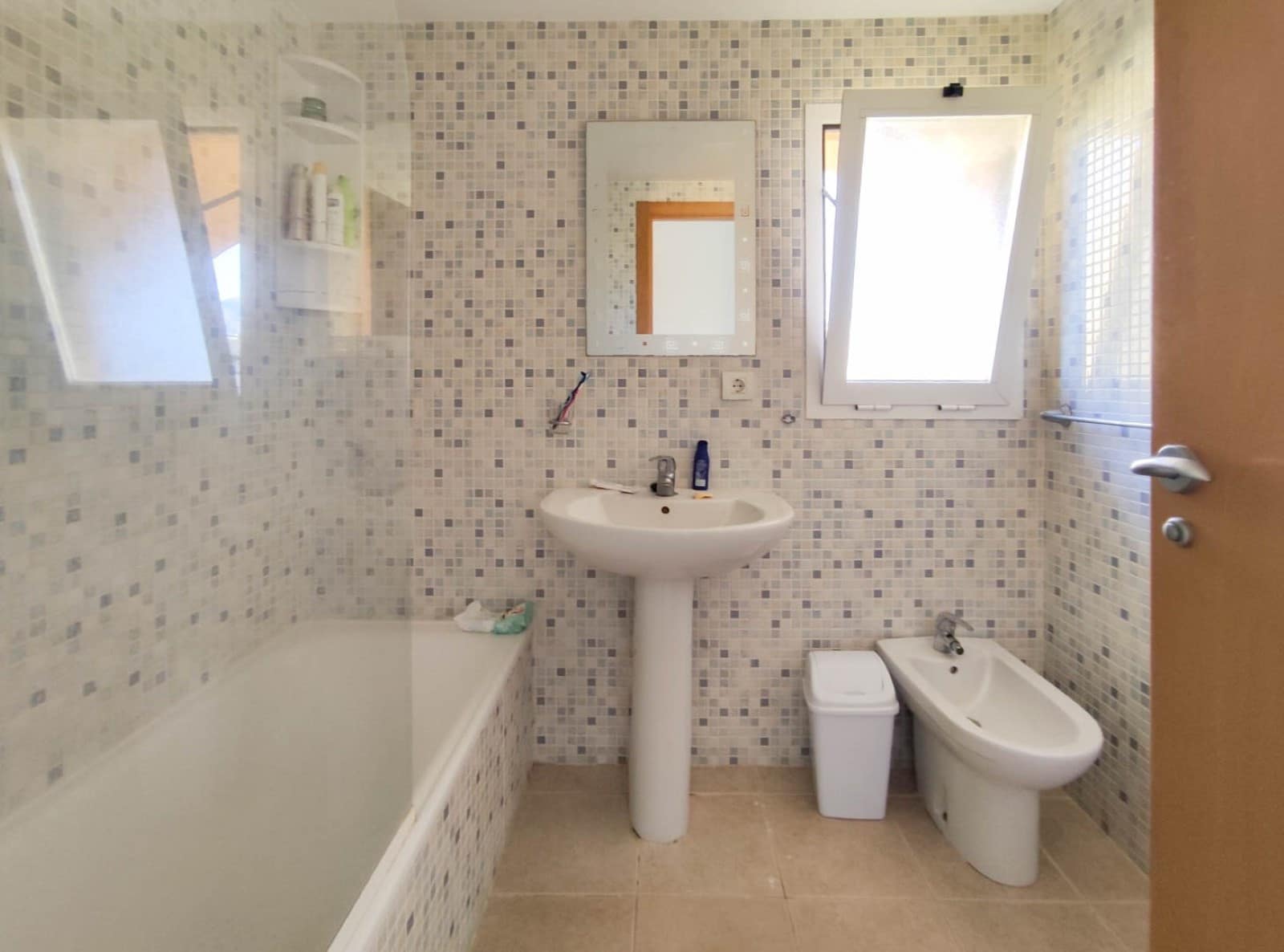 2 bedroom Penthouse for sale in Casares with pool garage - € 279,000 (Ref: 9433447)