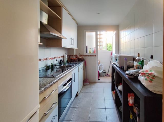 2 bedroom Penthouse for sale in Casares with pool garage - € 279,000 (Ref: 9433447)