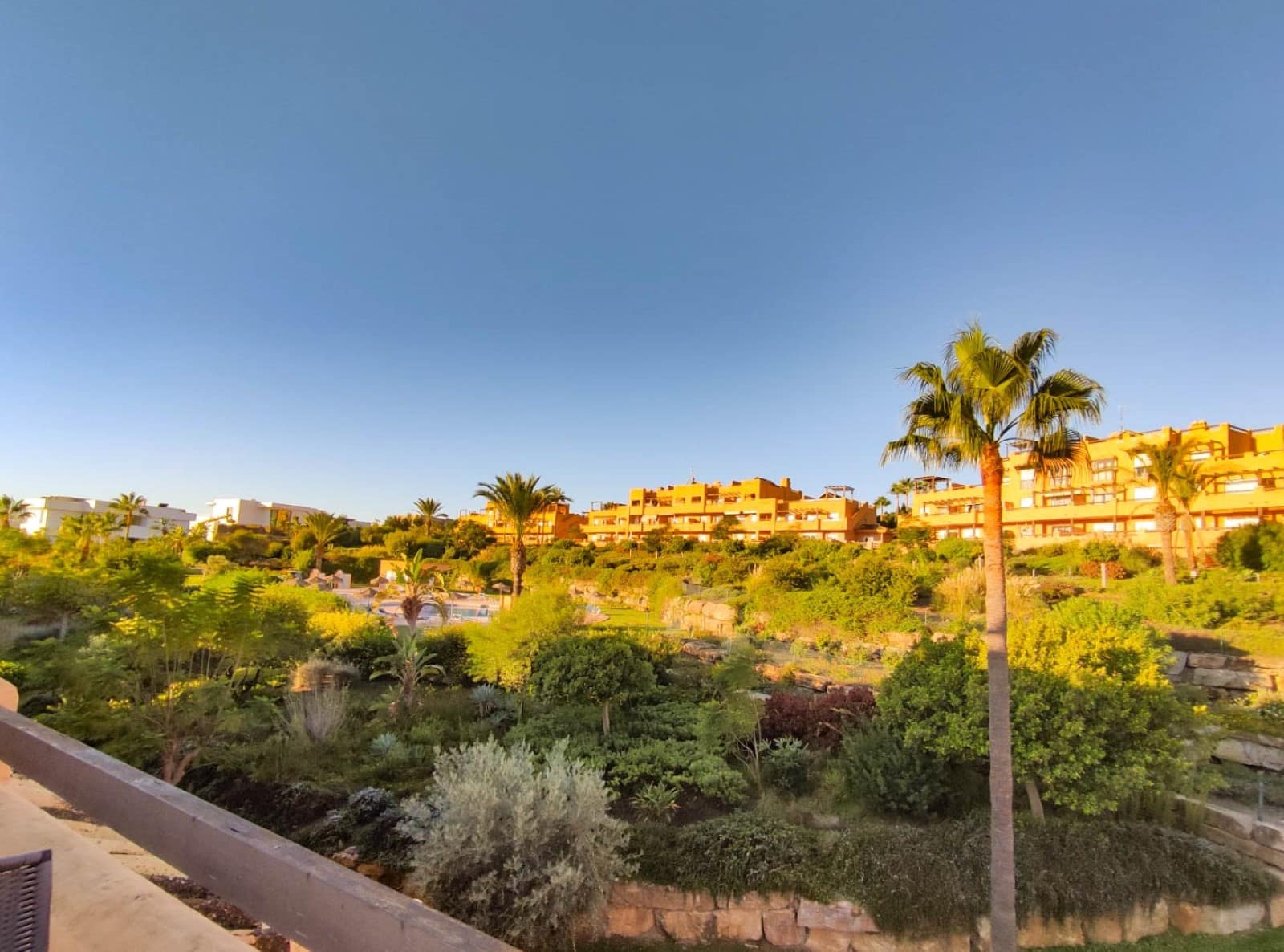 2 bedroom Penthouse for sale in Casares with pool garage - € 279,000 (Ref: 9433447)