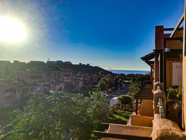 2 bedroom Penthouse for sale in Casares with pool garage - € 279,000 (Ref: 9433447)