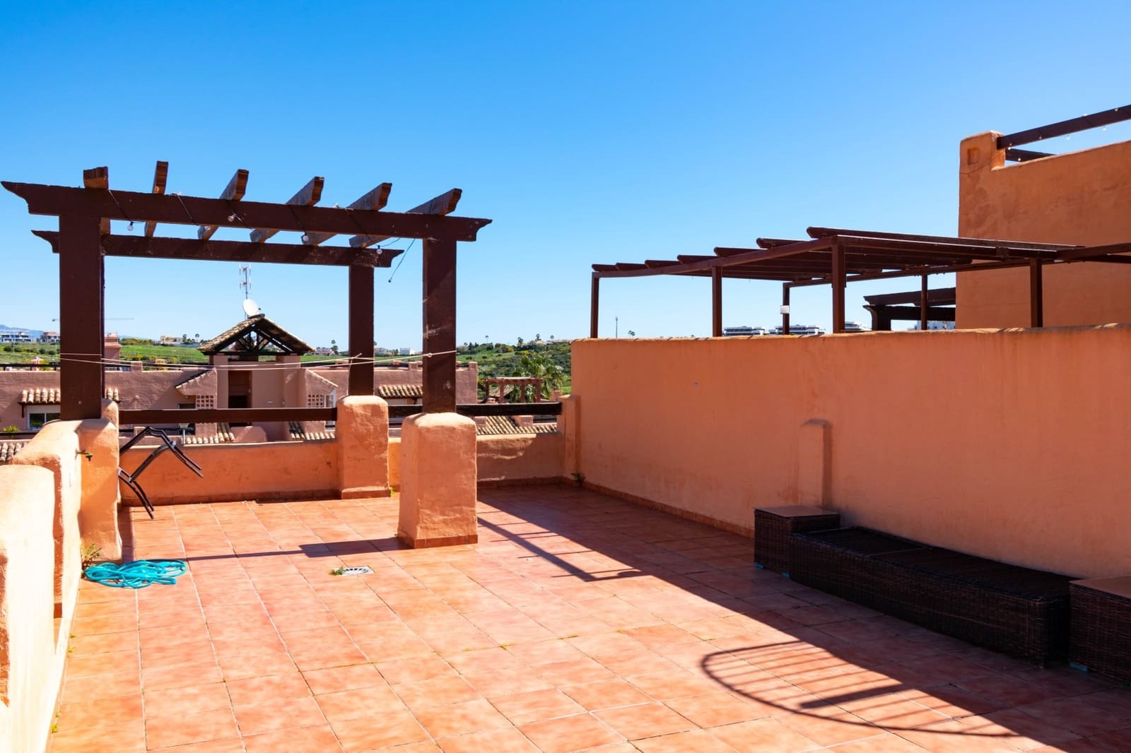 2 bedroom Penthouse for sale in Casares with pool garage - € 255,000 (Ref: 9433447)