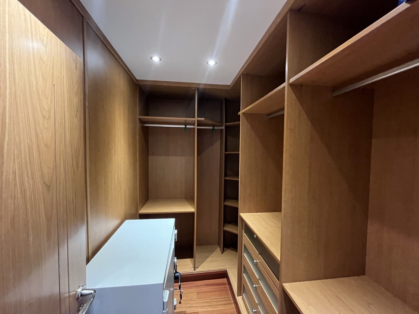 9 soverom Penthouse til salgs i Marbella med svømmebasseng garasje - € 3 900 000 (Ref: 9433448)