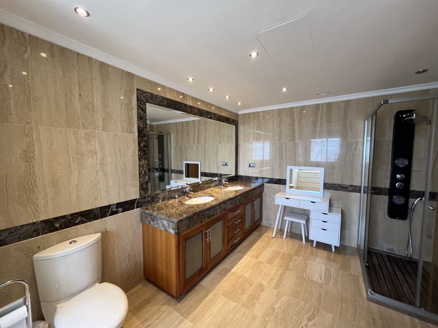 9 soverom Penthouse til salgs i Marbella med svømmebasseng garasje - € 3 900 000 (Ref: 9433448)