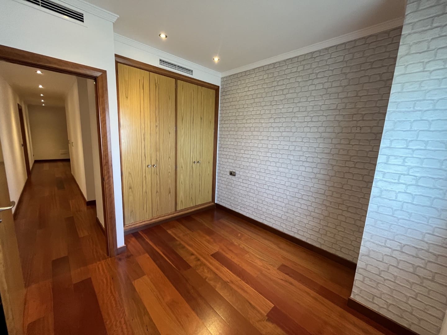 9 soverom Penthouse til salgs i Marbella med svømmebasseng garasje - € 3 900 000 (Ref: 9433448)