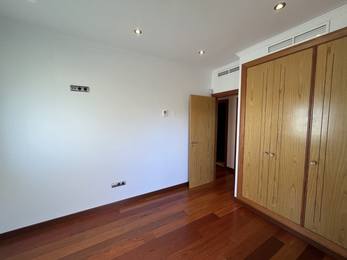 9 soverom Penthouse til salgs i Marbella med svømmebasseng garasje - € 3 900 000 (Ref: 9433448)