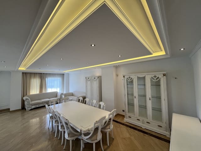 9 bedroom Penthouse for sale in Marbella with pool garage - € 3,900,000 (Ref: 9433448)