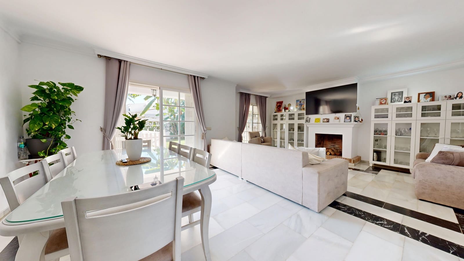 6 sypialnia Dom blizniak na sprzedaż w Golden Mile z basenem garażem - 3 500 000 € (Ref: 9433449)