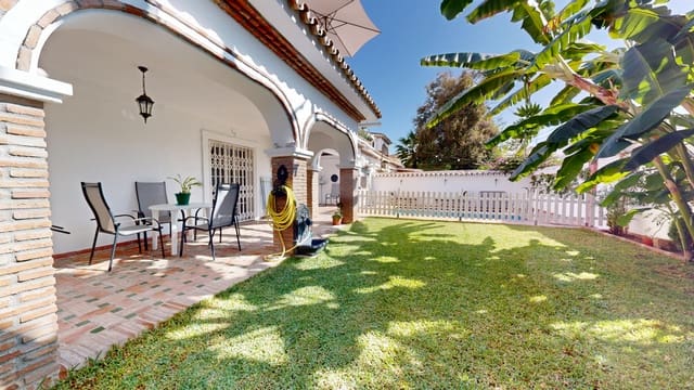 6 sypialnia Dom blizniak na sprzedaż w Golden Mile, Marbella z basenem garażem - 3 500 000 € (Ref: 9433449)