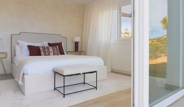 Apartamento de 2 habitaciones en Casares en venta con piscina garaje - 335.000 € (Ref: 9433451)