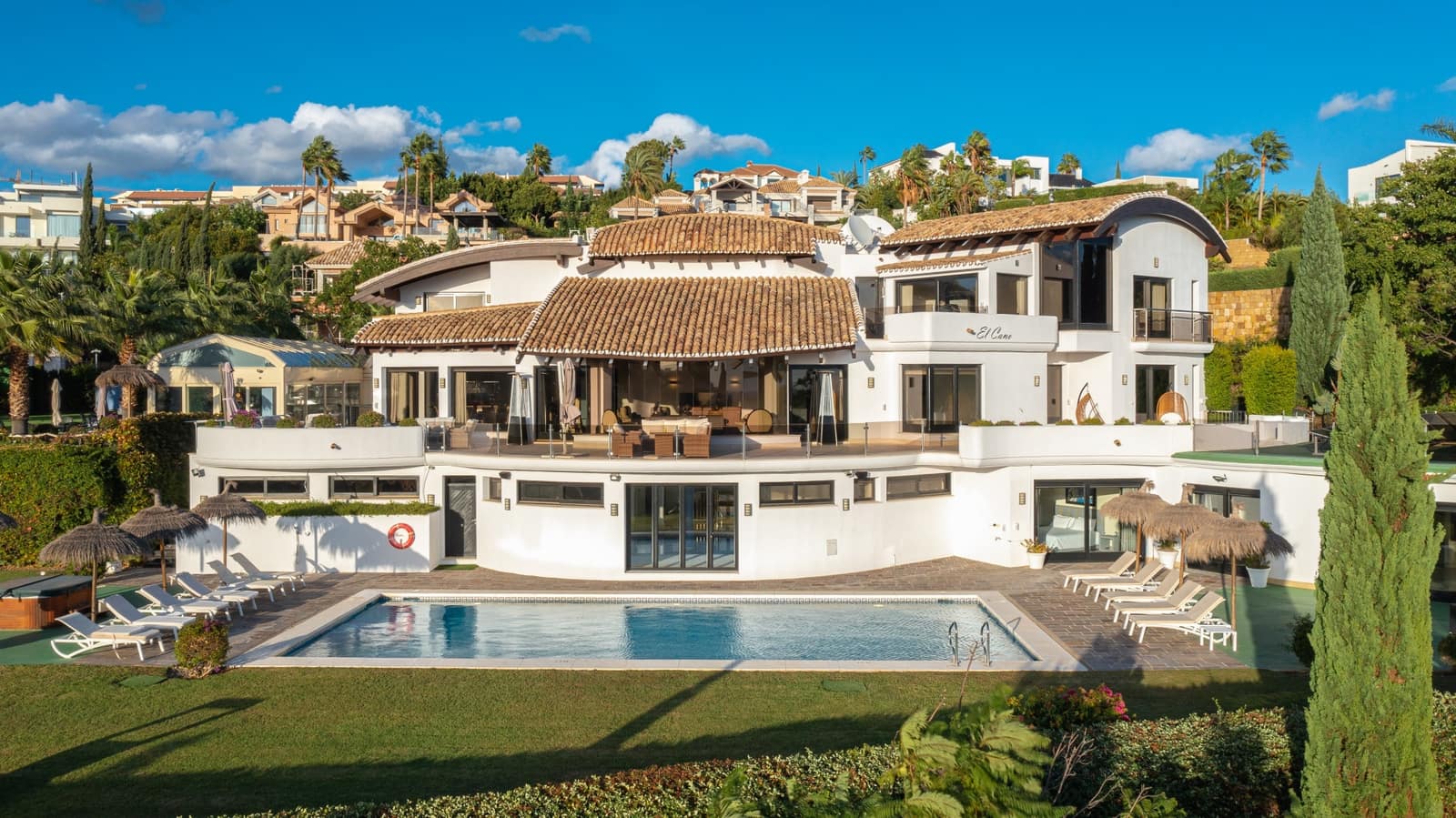 8 bedroom Villa for sale in Los Flamingos with pool garage - € 5,500,000 (Ref: 9433452)