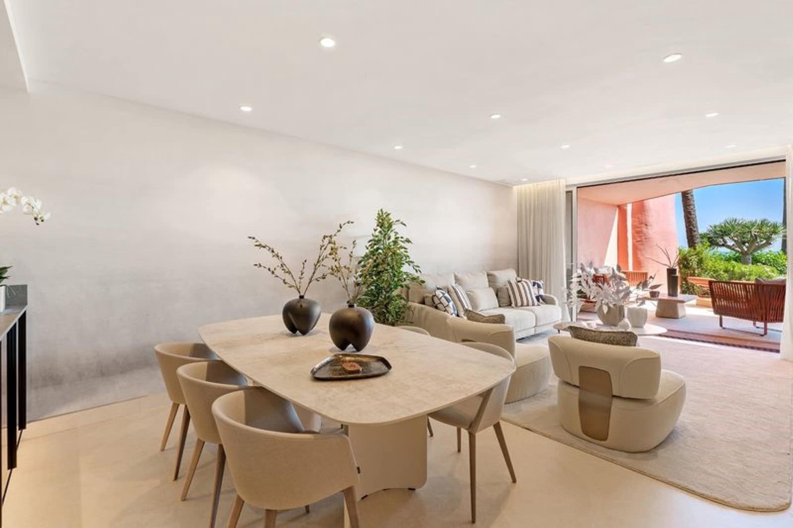 3 Zimmer Apartment zu verkaufen in Estepona mit Pool Garage - 2.350.000 € (Ref: 9433456)