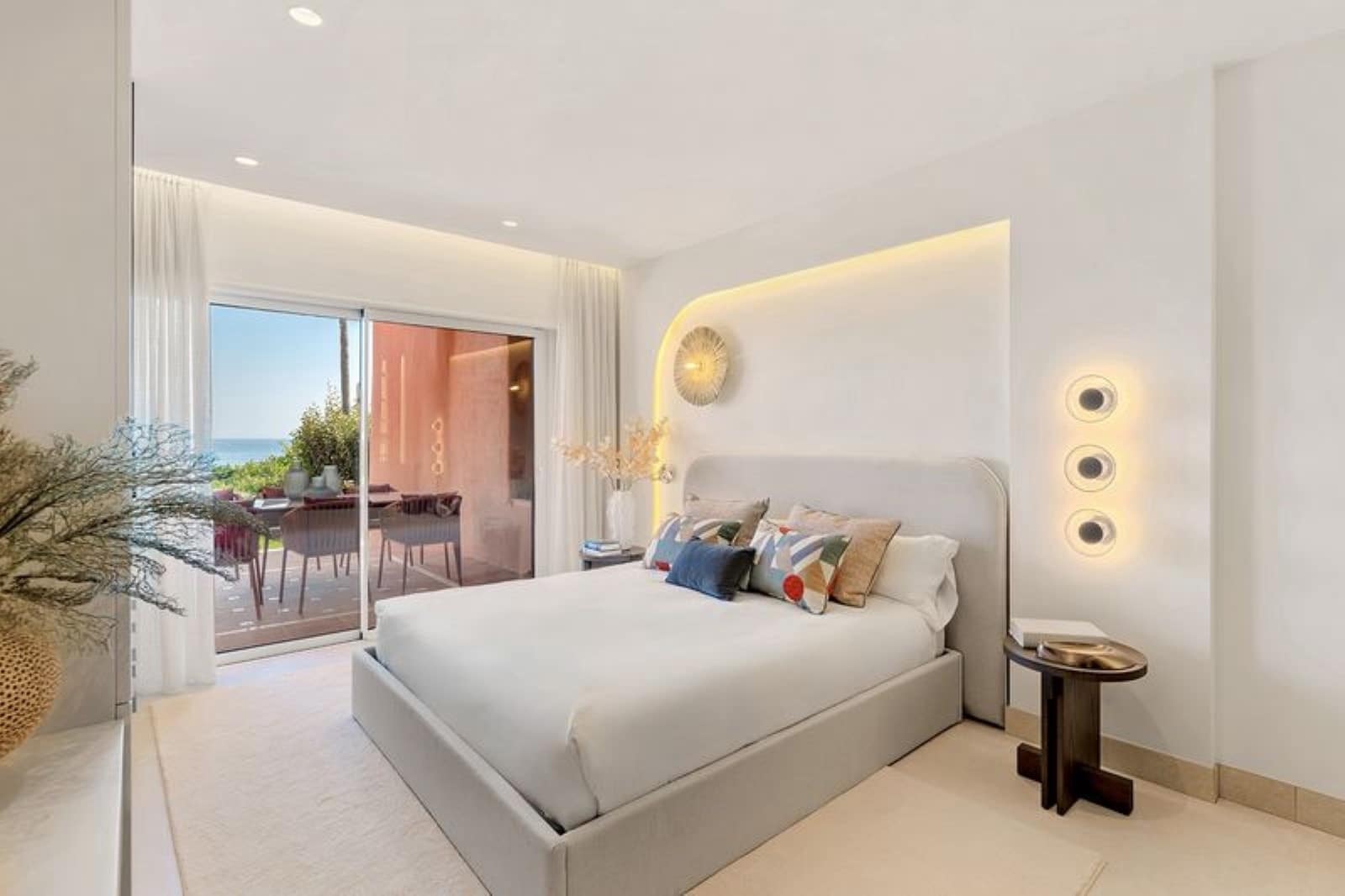 3 Zimmer Apartment zu verkaufen in Estepona mit Pool Garage - 2.350.000 € (Ref: 9433456)