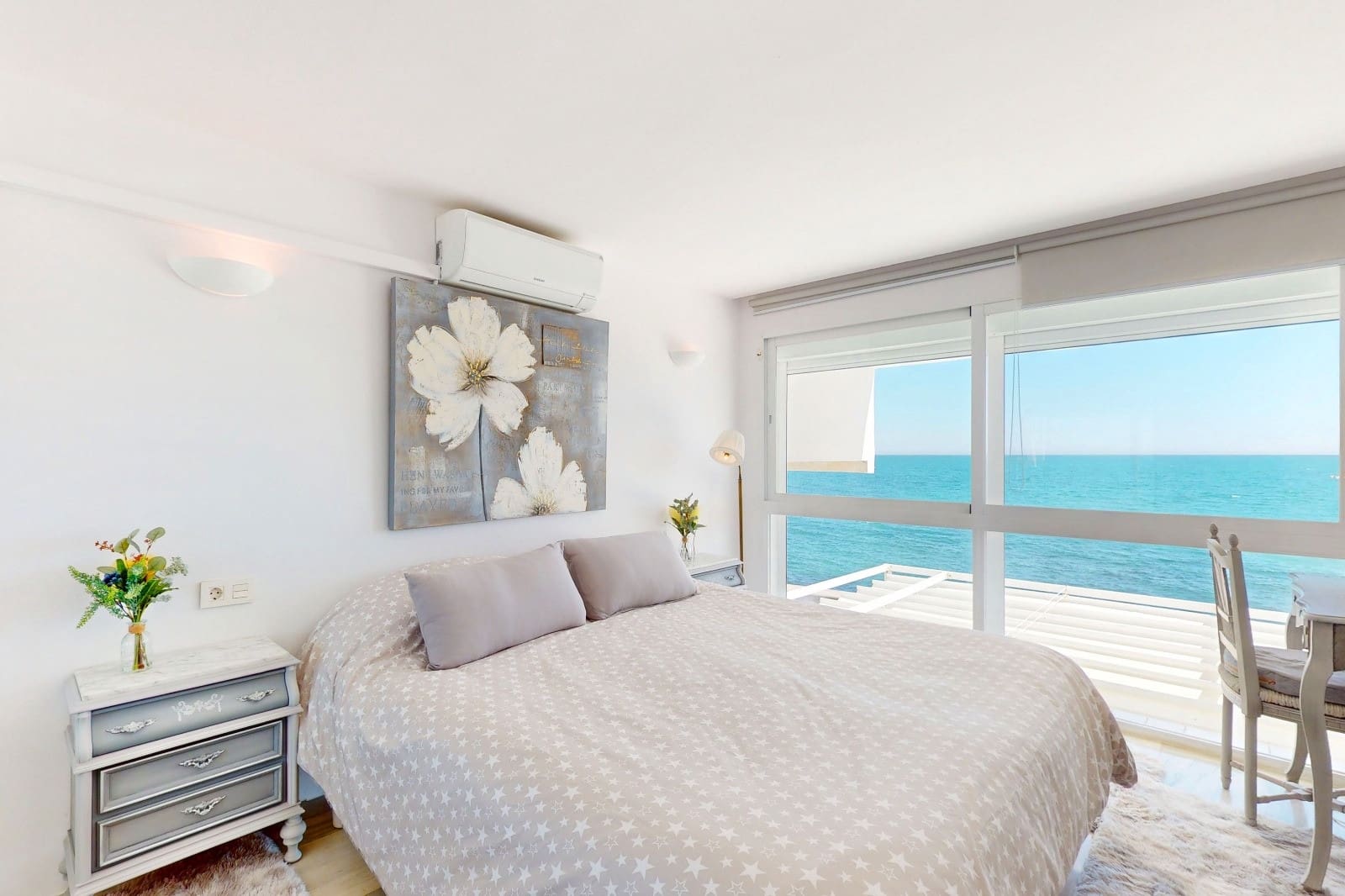 4 soverom Strandleiligheter til salgs i Bahia Dorada med svømmebasseng garasje - € 949 000 (Ref: 9433459)