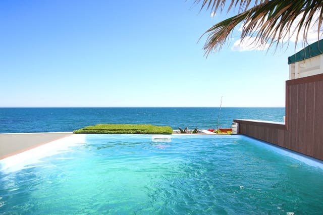 4 quarto Apartamento de Praia para venda em Bahía Dorada, Estepona com piscina garagem - 949 000 € (Ref: 9433459)