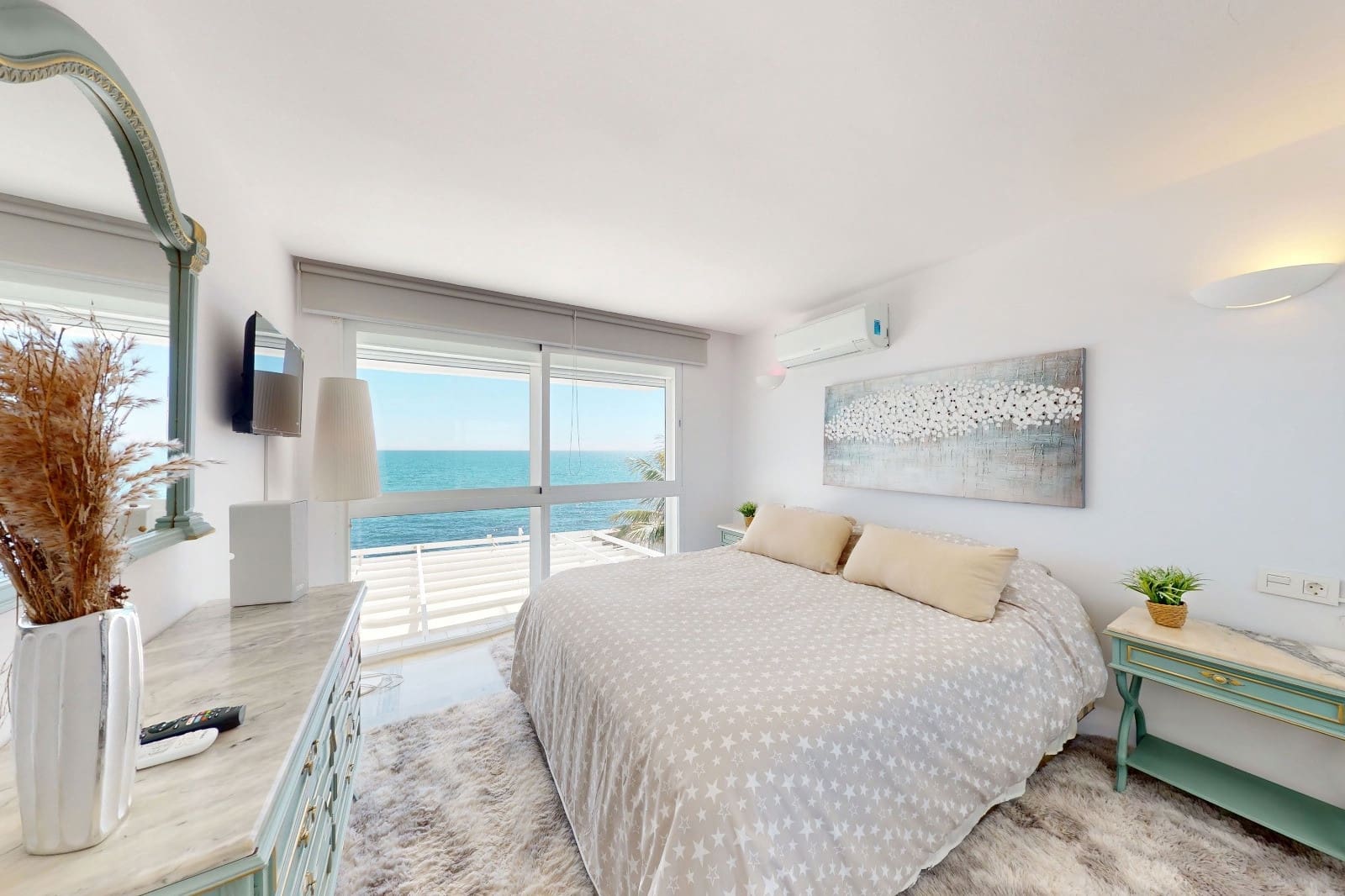 4 soverom Strandleiligheter til salgs i Bahia Dorada med svømmebasseng garasje - € 949 000 (Ref: 9433459)