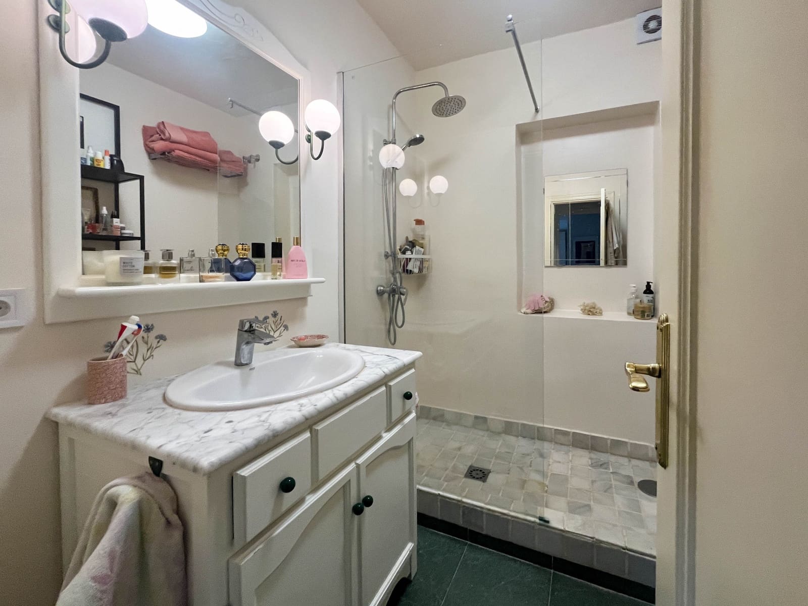 4 bedroom Finca/Country House for sale in Guaro with garage - € 318,500 (Ref: 9433464)