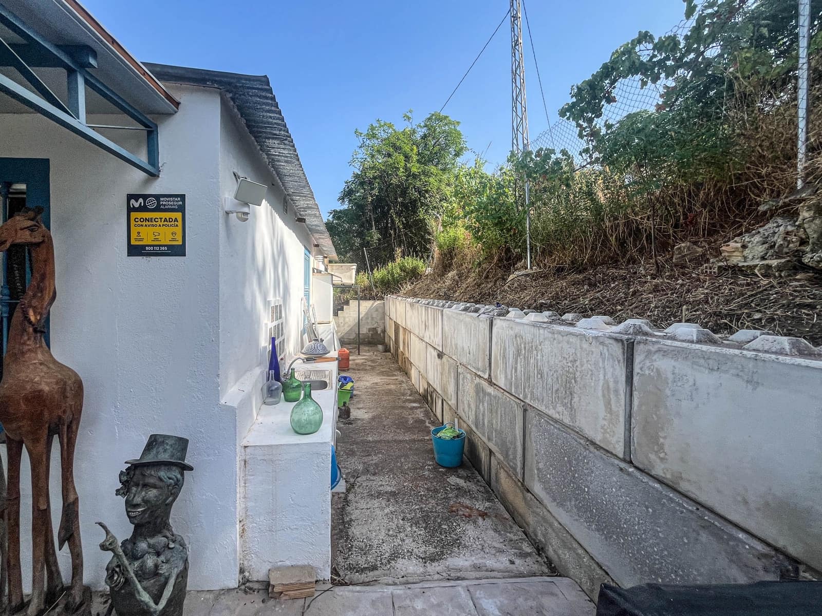 4 bedroom Finca/Country House for sale in Guaro with garage - € 318,500 (Ref: 9433464)