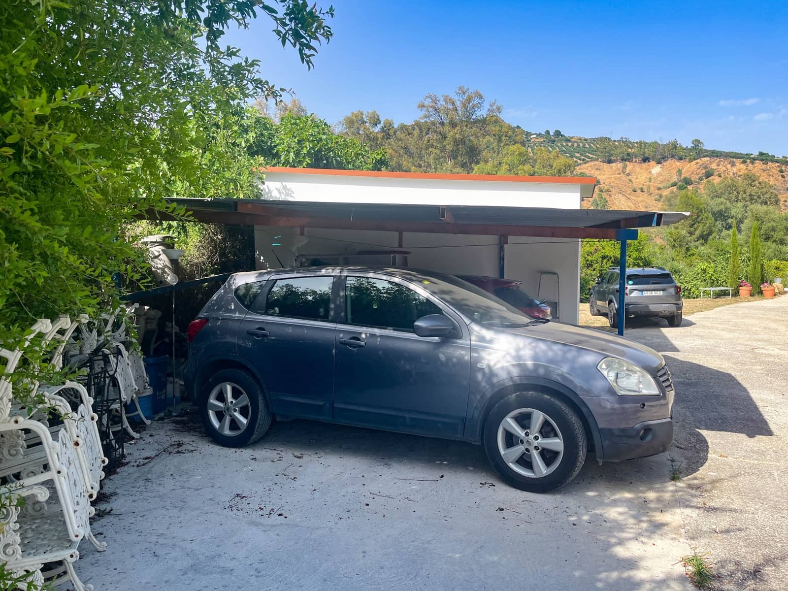 4 bedroom Finca/Country House for sale in Guaro with garage - € 318,500 (Ref: 9433464)