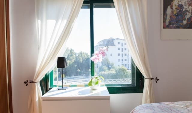 3 soveværelse Lejlighed til salg i Manilva med swimmingpool garage - € 400.000 (Ref: 9448558)