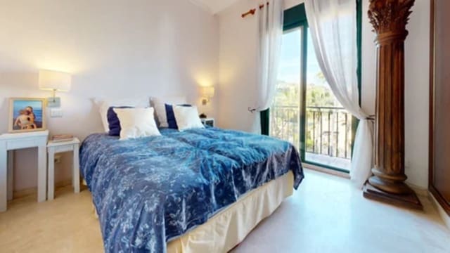 3 sovrum Lägenhet till salu i La Duquesa / Puerto de la Duquesa, Manilva med pool garage - 375 000 € (Ref: 9448558)