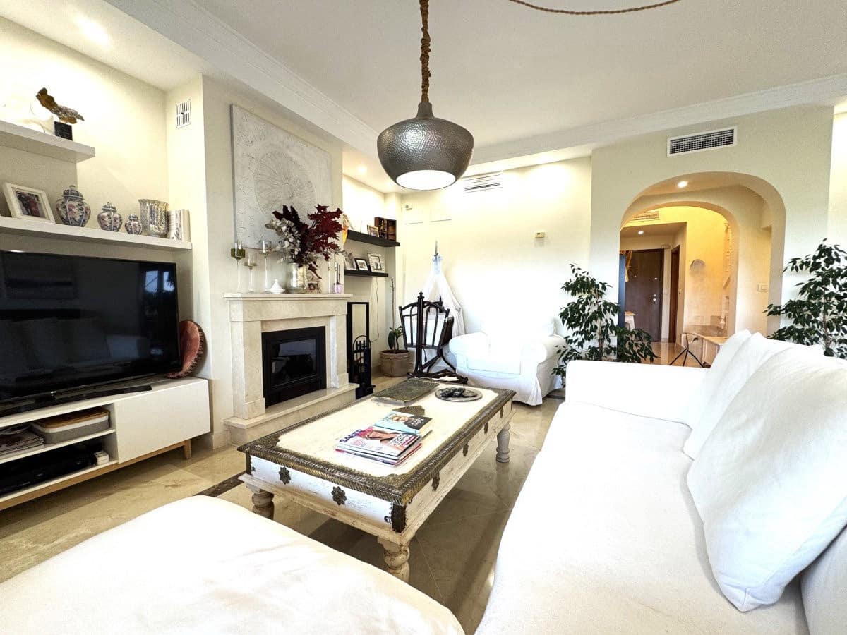 3 soverom Hus til salgs i Estepona med svømmebasseng garasje - € 535 000 (Ref: 9503814)