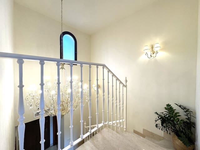 3 chambre Maison de Ville à vendre à Estepona Golf, Estepona avec piscine garage - 539 900 € (Ref: 9503814)