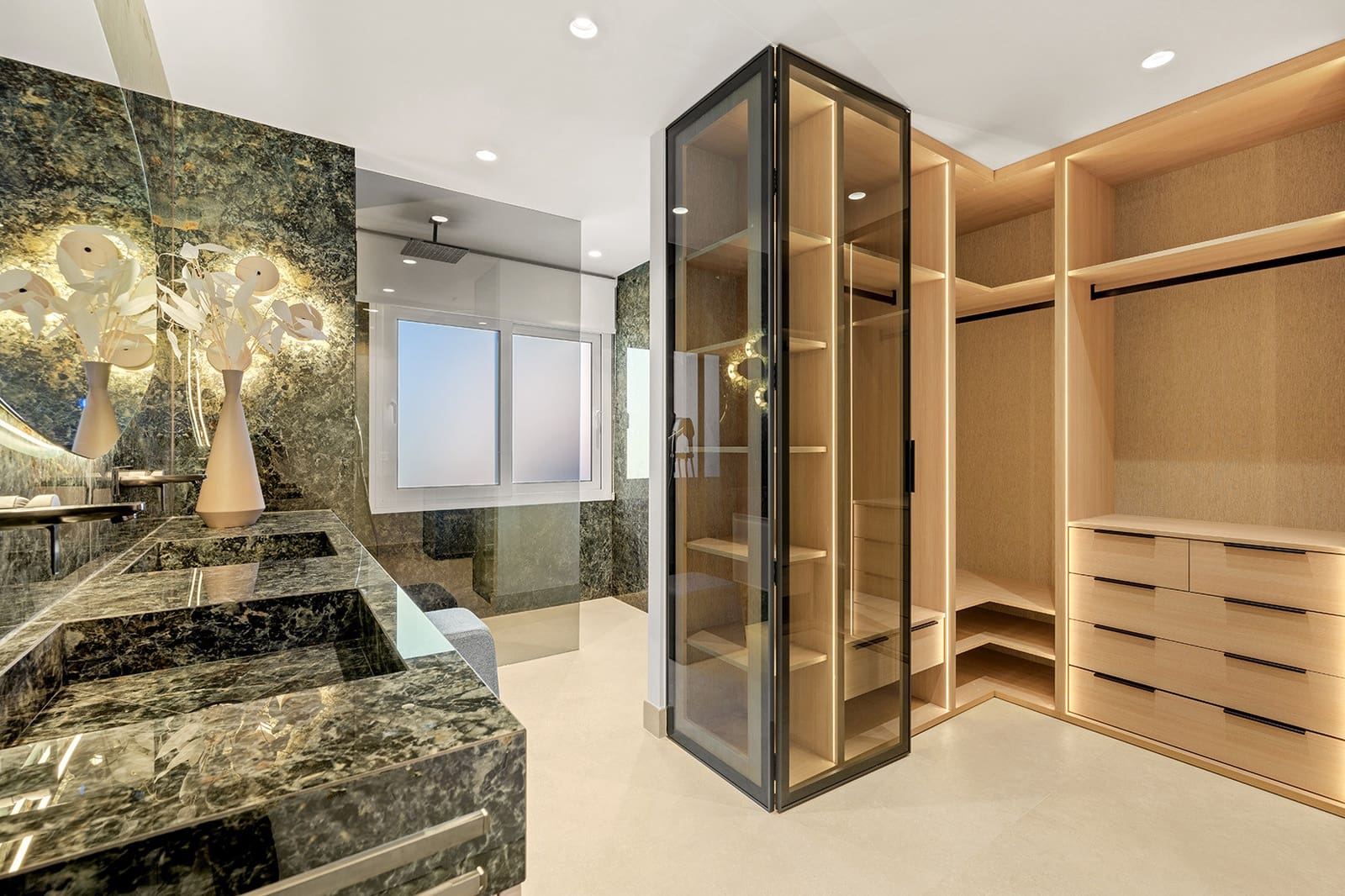 3 soveværelse Penthouse til salg i Estepona med swimmingpool garage - € 2.995.000 (Ref: 9511985)