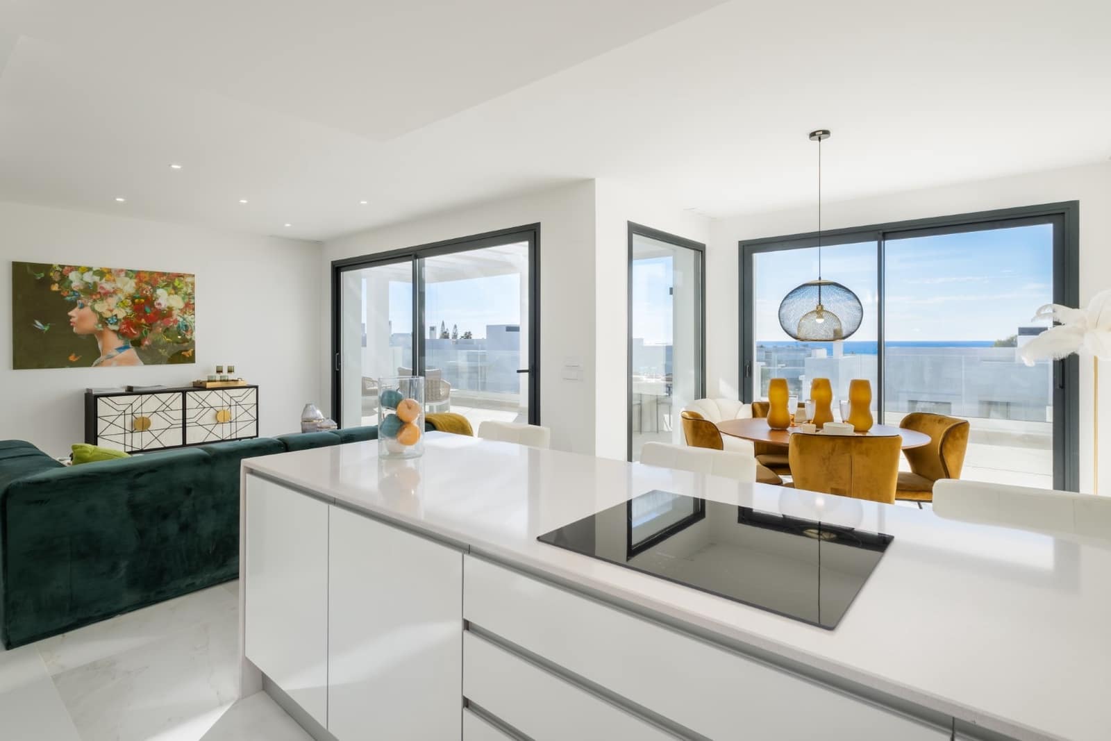 Ático de 3 habitaciones en Estepona en venta con piscina garaje - 755.000 € (Ref: 9511986)