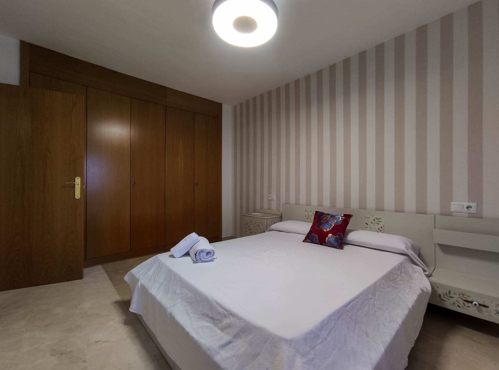 2 quarto Apartamento para venda em Estepona com piscina garagem - 365 000 € (Ref: 9610781)