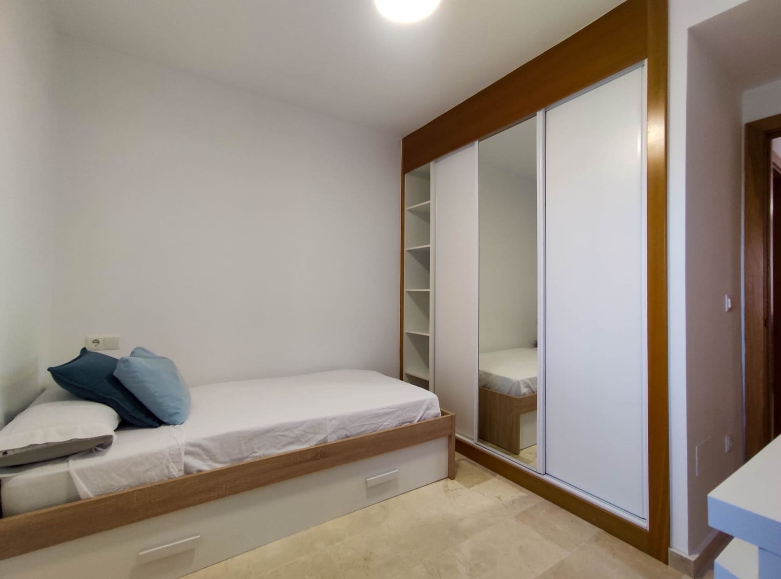 2 quarto Apartamento para venda em Estepona com piscina garagem - 365 000 € (Ref: 9610781)