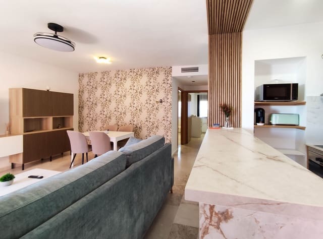 2 quarto Apartamento para venda em Puerto de Estepona, Estepona com piscina garagem - 365 000 € (Ref: 9610781)