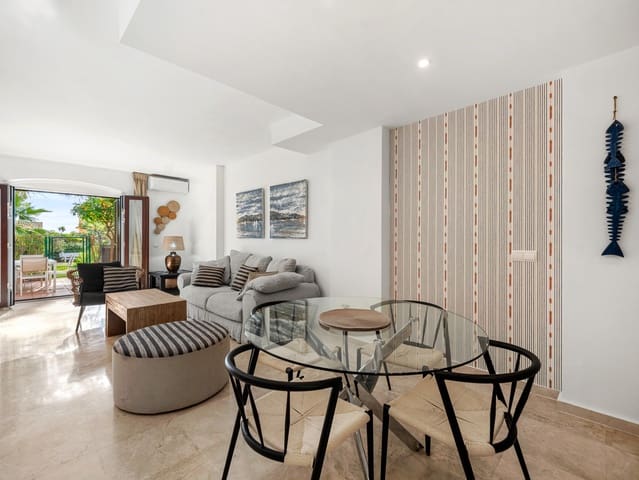 2 chambre Maison de Ville à vendre à Punta Plata, Estepona avec piscine garage - 729 000 € (Ref: 9694655)