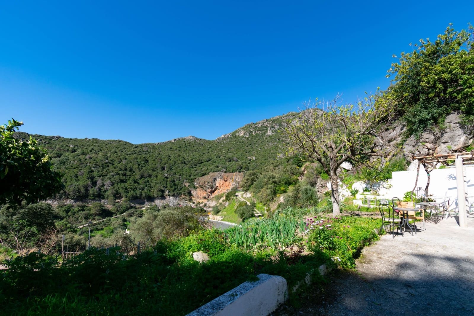 1 soveværelse Finca/Landehus til salg i Casares med swimmingpool garage - € 345.000 (Ref: 9698066)