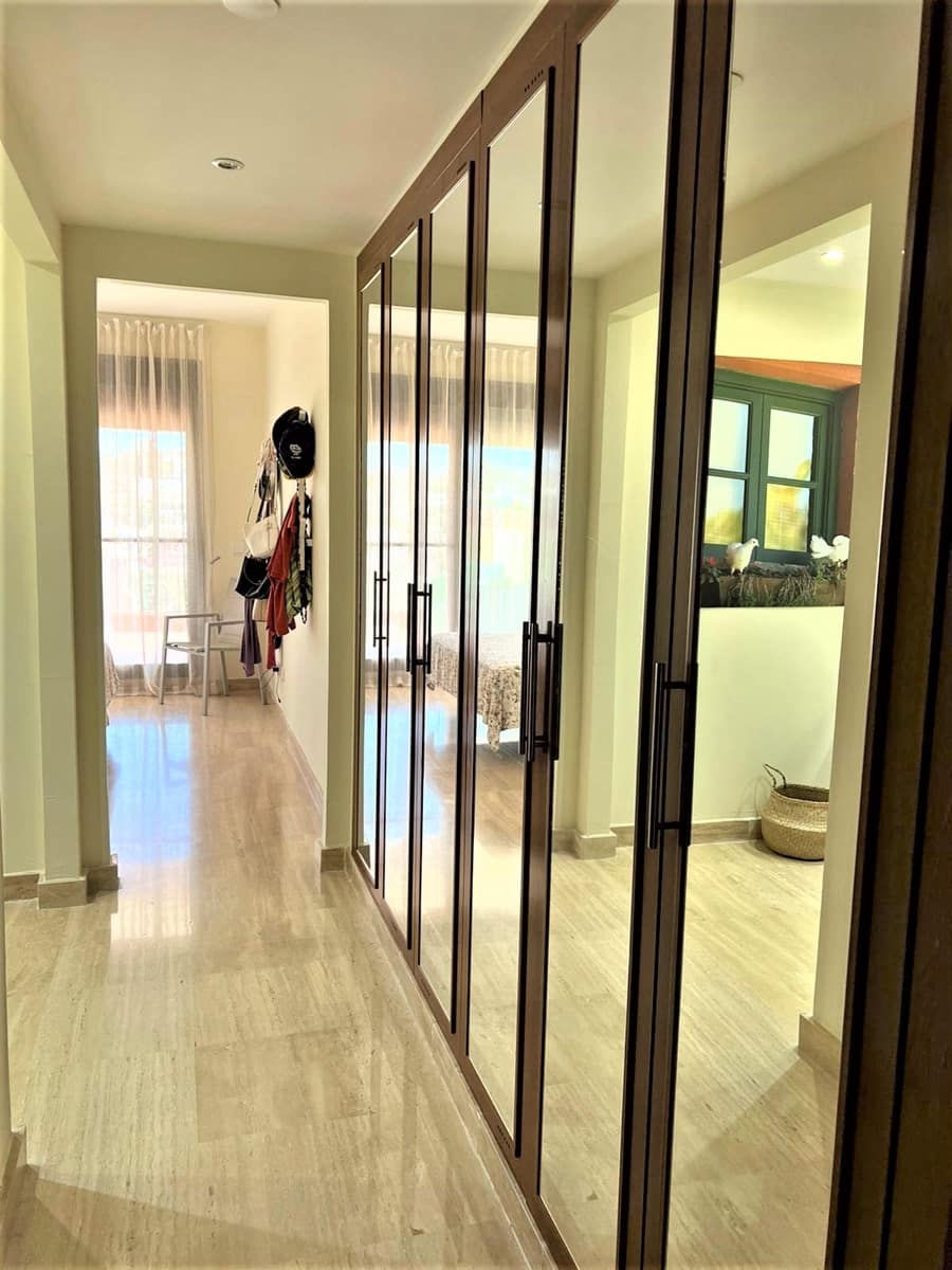 2 slaapkamer Penthouse te koop in Estepona met zwembad garage - € 338.000 (Ref: 9700392)