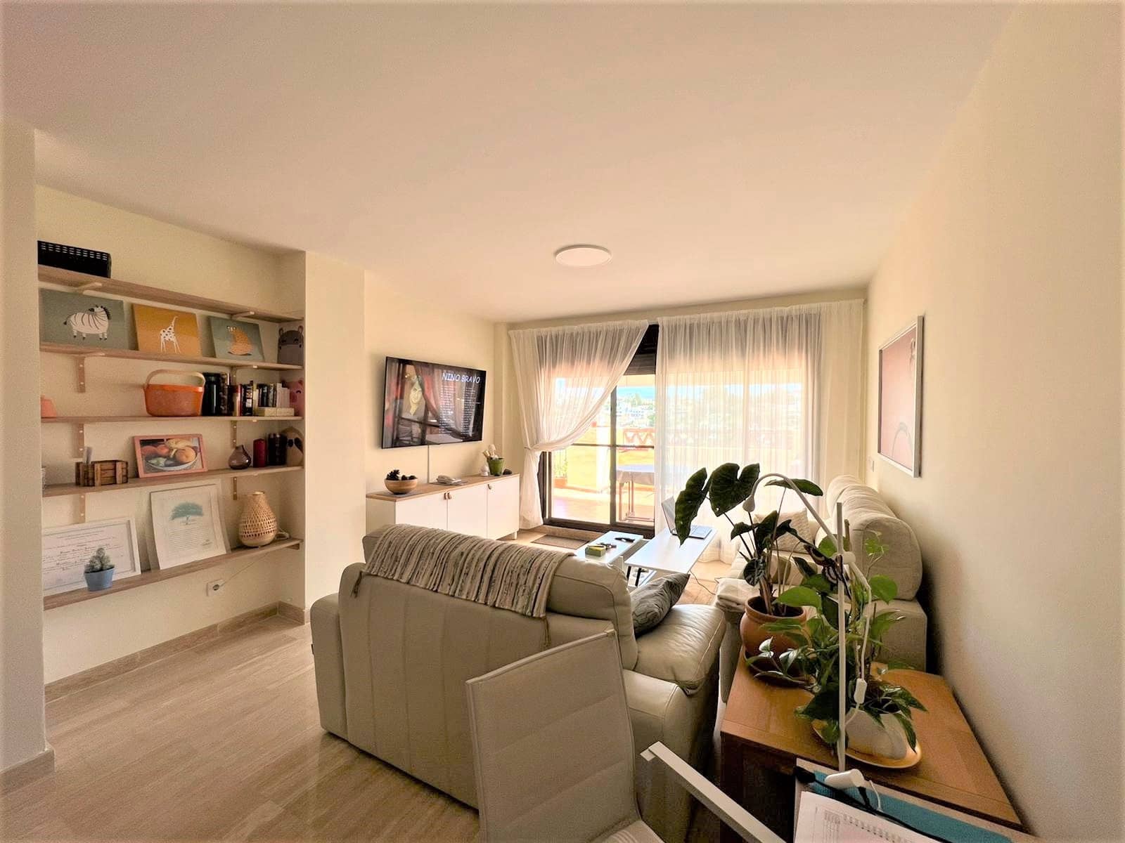 2 slaapkamer Penthouse te koop in Estepona met zwembad garage - € 338.000 (Ref: 9700392)