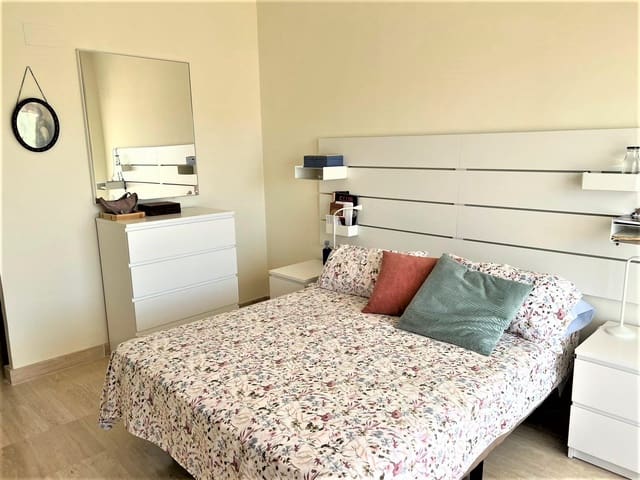 2 quarto Penthouse para venda em Estepona com piscina garagem - 338 000 € (Ref: 9700392)