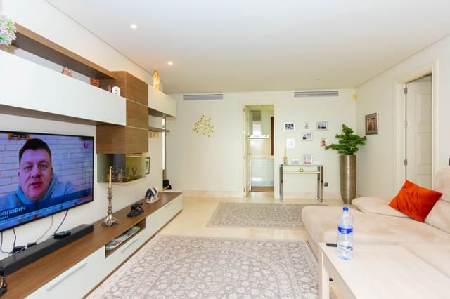 2 quarto Apartamento para venda em Seghers, Estepona com piscina garagem - 1 150 000 € (Ref: 9711050)