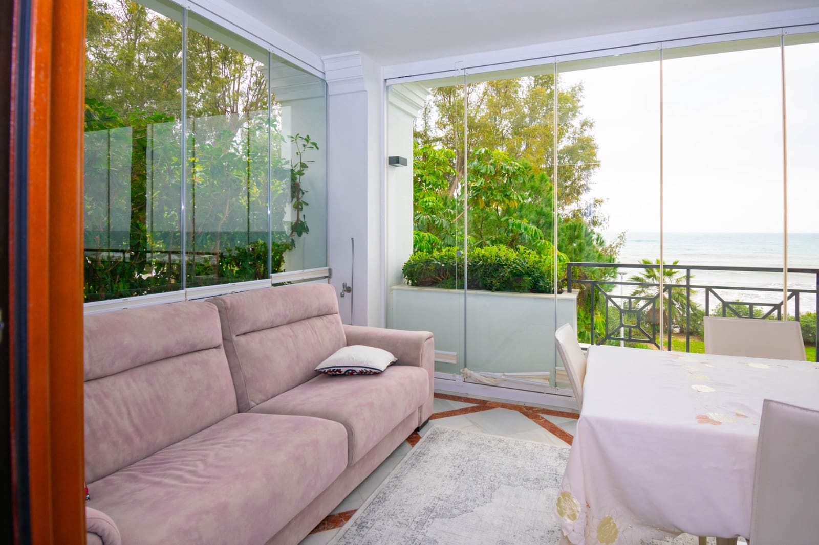 2 bedroom Apartment for sale in Estepona with pool garage - € 1,150,000 (Ref: 9711050)