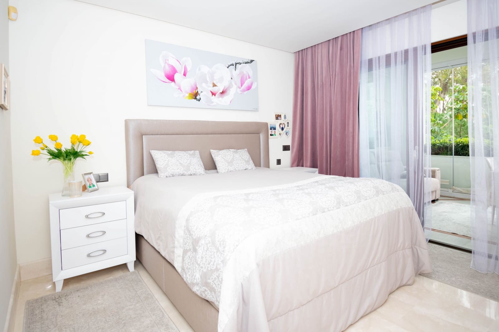 2 bedroom Apartment for sale in Estepona with pool garage - € 1,150,000 (Ref: 9711050)