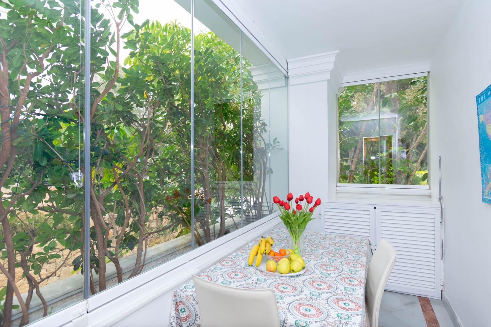 2 soverom Leilighet til salgs i Estepona med svømmebasseng garasje - € 1 150 000 (Ref: 9711050)